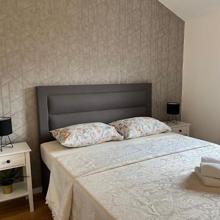 Apartmani Lozic Башка-Вода Екстер'єр фото