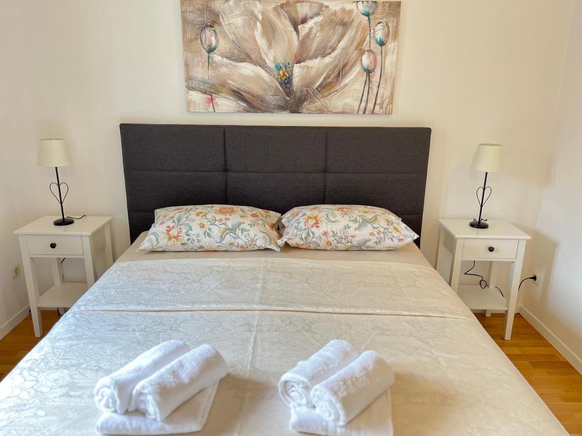 Apartmani Lozic Башка-Вода Екстер'єр фото