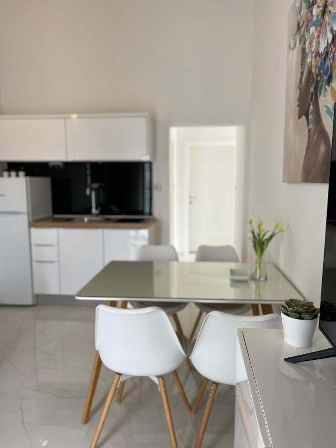 Apartmani Lozic Башка-Вода Екстер'єр фото